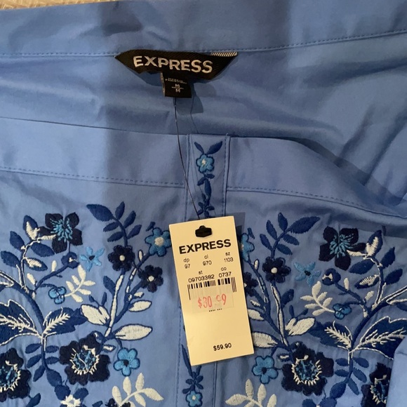 Express off shoulder shirt - Picture 2 of 3